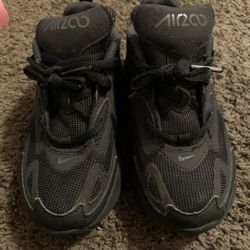 Nike Boys Size 11