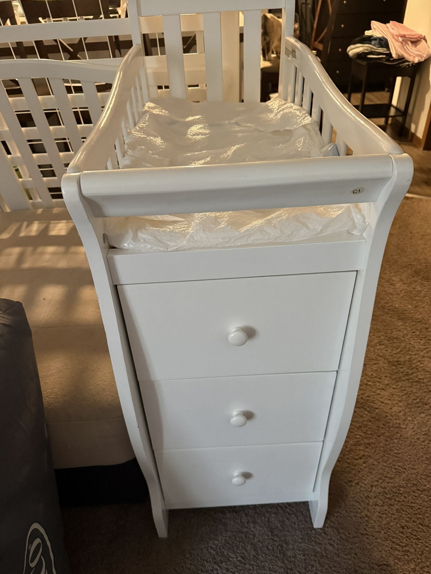 baby changing table with drawers 
