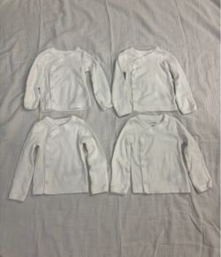 Carter’s 0-3 mo 4 pc white long sleeves side snap shirts