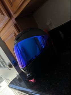 Motorcycle helmet