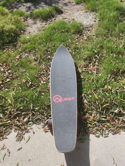 Quest Skateboard