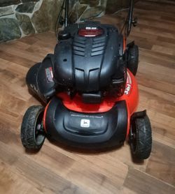 John Deere  commercial 22" 6.5 h/p self propelled mower