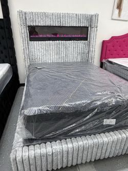 Available just bed frame Queen especial floor  😎🔥😋😘😋