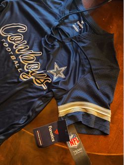 Women’s Dallas Cowboy shirt size med - BRAND NEW