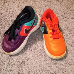 Nike Shoes $15 OBO 