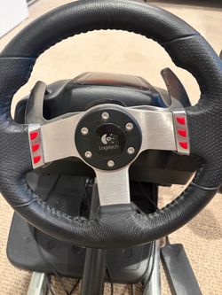 Logitech G25 Racing Setup (wheels, pedals, shifter) + Wheel stand pro