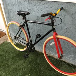 Bike 🚲 700 Fixie 55cm Good Condition