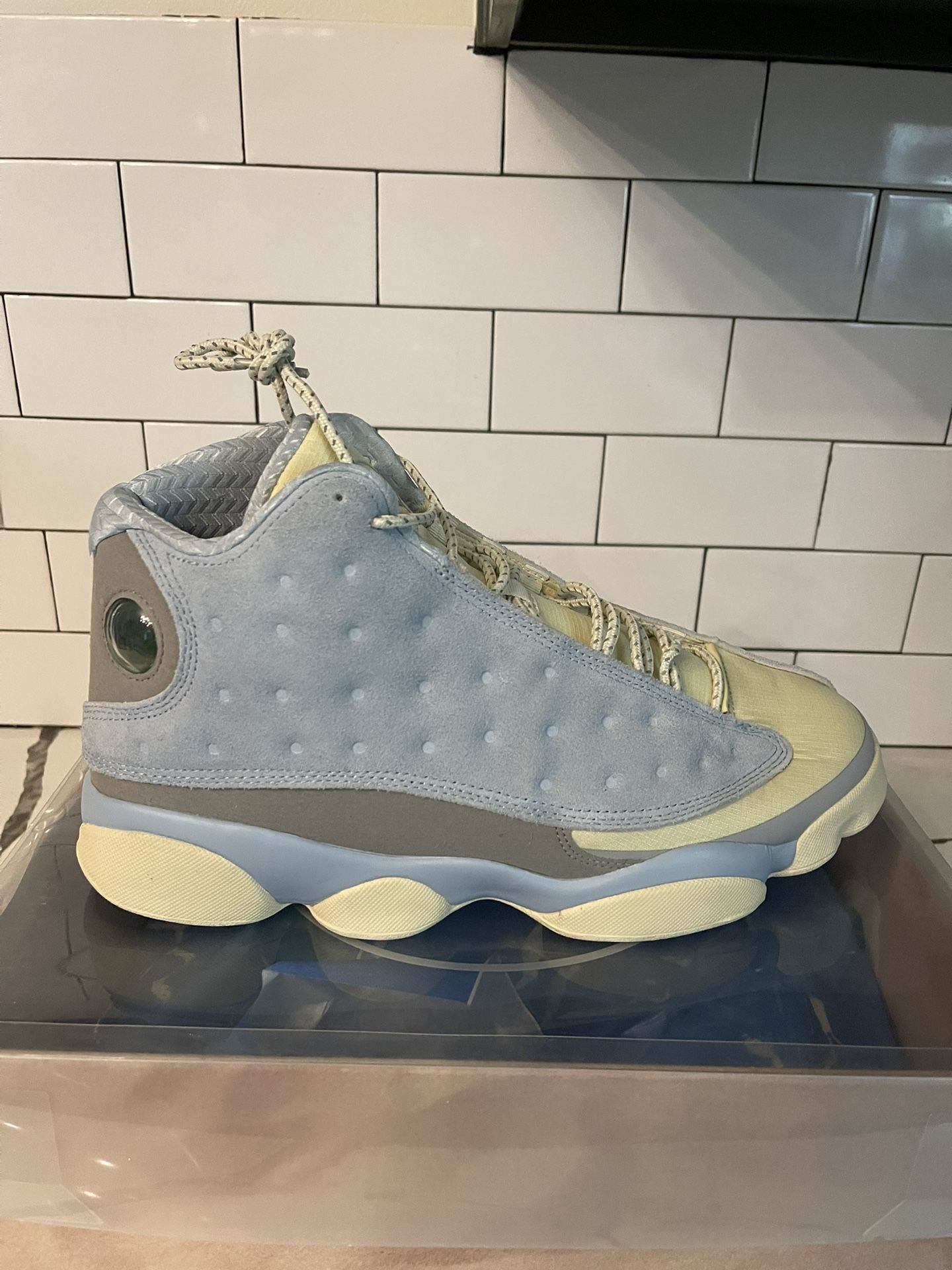 Men’s Jordan Retro 13 Soul Fly Size 10.5.