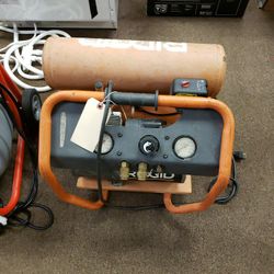 Ridgid 4.5 Gallon 150psi Dual Tank Air Compressor 