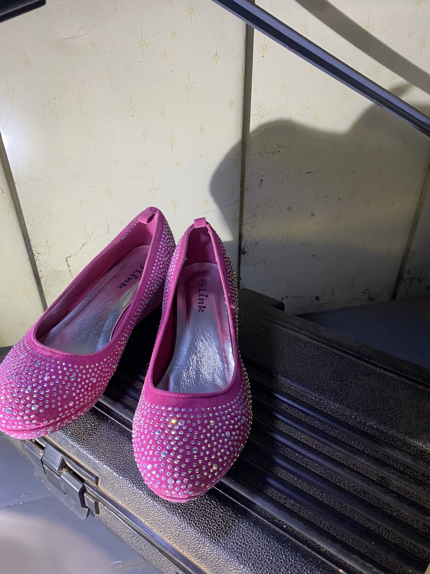 Girls Size 2 Shoes for Sale in North Highlands, CA OfferUp