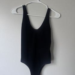 Aura Black Ribbed One‑Piece Bodysuit – One Size