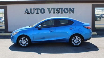 2017 Toyota Yaris iA