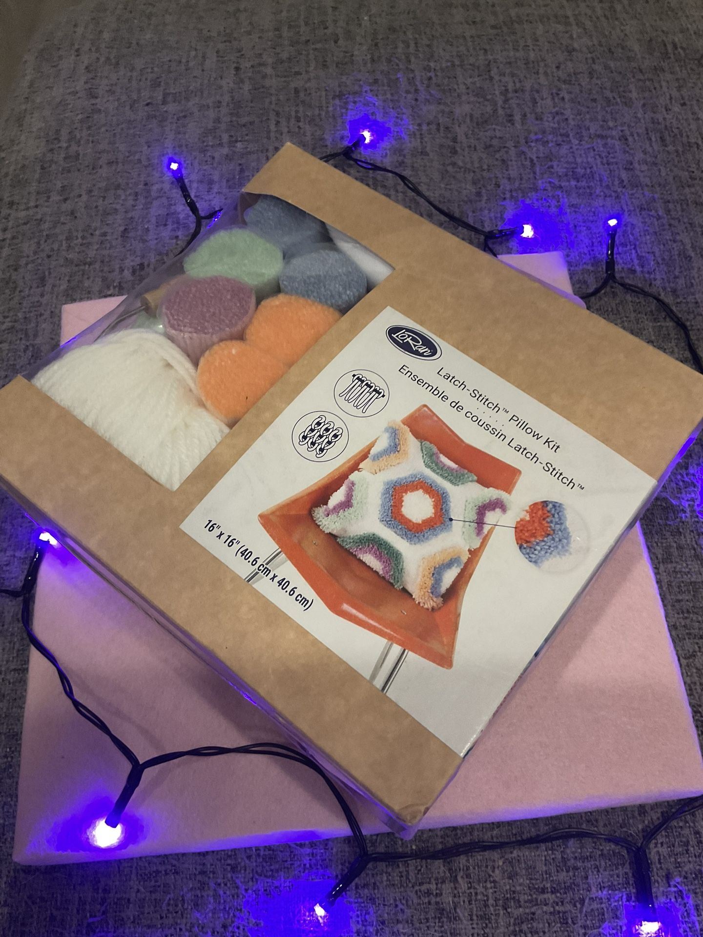 Latch Stitch Pillow Kit