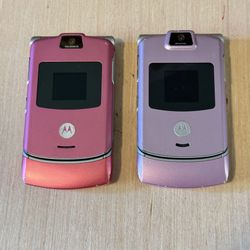 Lot Of 2 Motorola RAZR V3/m Pink Flip Phone“UNTESTED”Sold as is No Charger Read!  