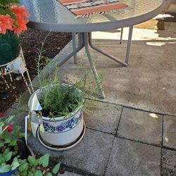 Frosted Glass And Metal Patio table and chairs