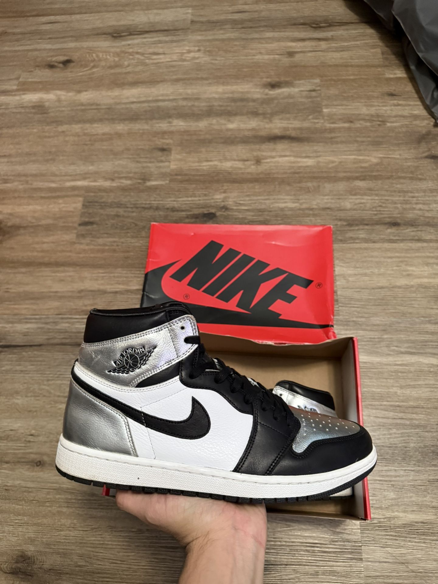 Jordan 1 High Silver Toe