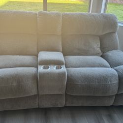 Automatic Reclining Love Seats 