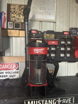 Milwaukee Fuel Backpack Vacuum