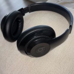 Beats Studio Pro W Apple Care Until 4/26/26