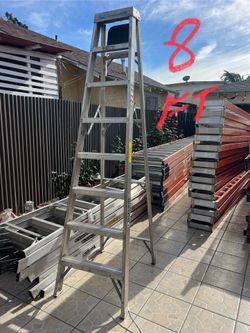 Escalera de ocho pies de fibra de vidrio, Heavy, Duty, 300 libras, nueva Super barata
