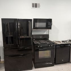 Whirlpool Kitchen Appliance Set