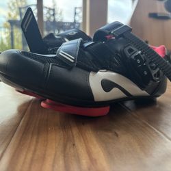 Peloton Shoes, Size 37 (size 6)