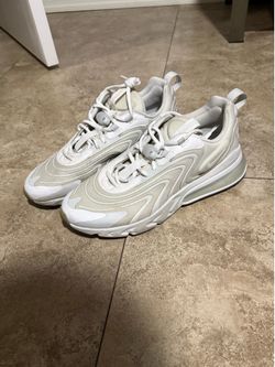 nike 270 react sz 11