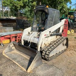 2001 Bobcat T200 – $19,035 – 3,000 hrs
