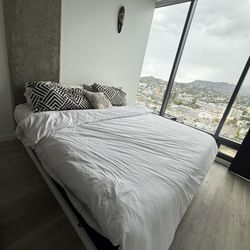 King Size Bed Frame – Mattress 