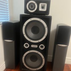2 Bose Speaker, 2 Pro Studio 