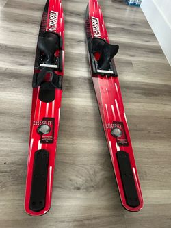 Water skis