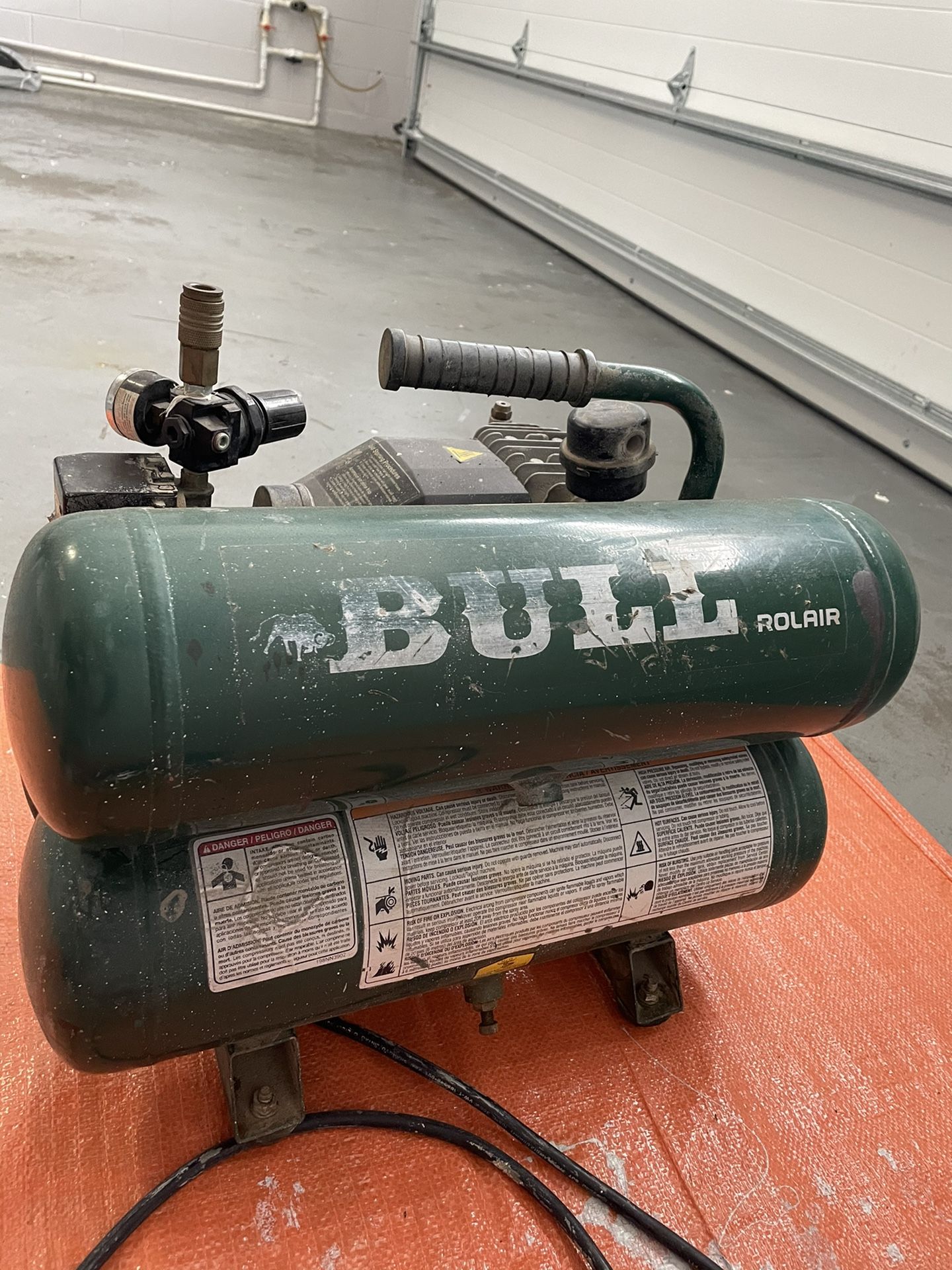 Rolair Air Compressor