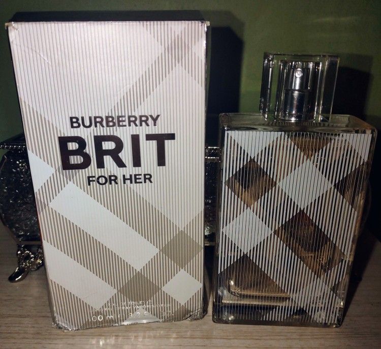 Ladie's Burberry Brit