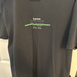 Supreme T Shirt Size Medium