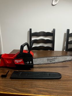 Milwaukee M18 Fuel 16” Chainsaw