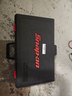 Snap on ball joint press