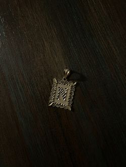 PENDANT “N”