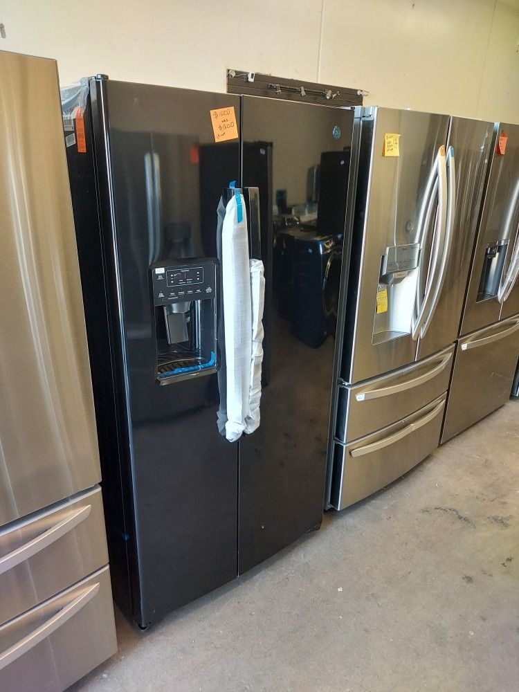 GE Refrigerator