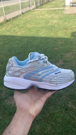 “Spira Running Shoes – Women’s Size 9 – Like New!”
