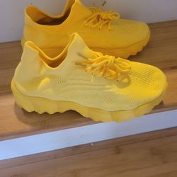 New Women Shoes Size 8