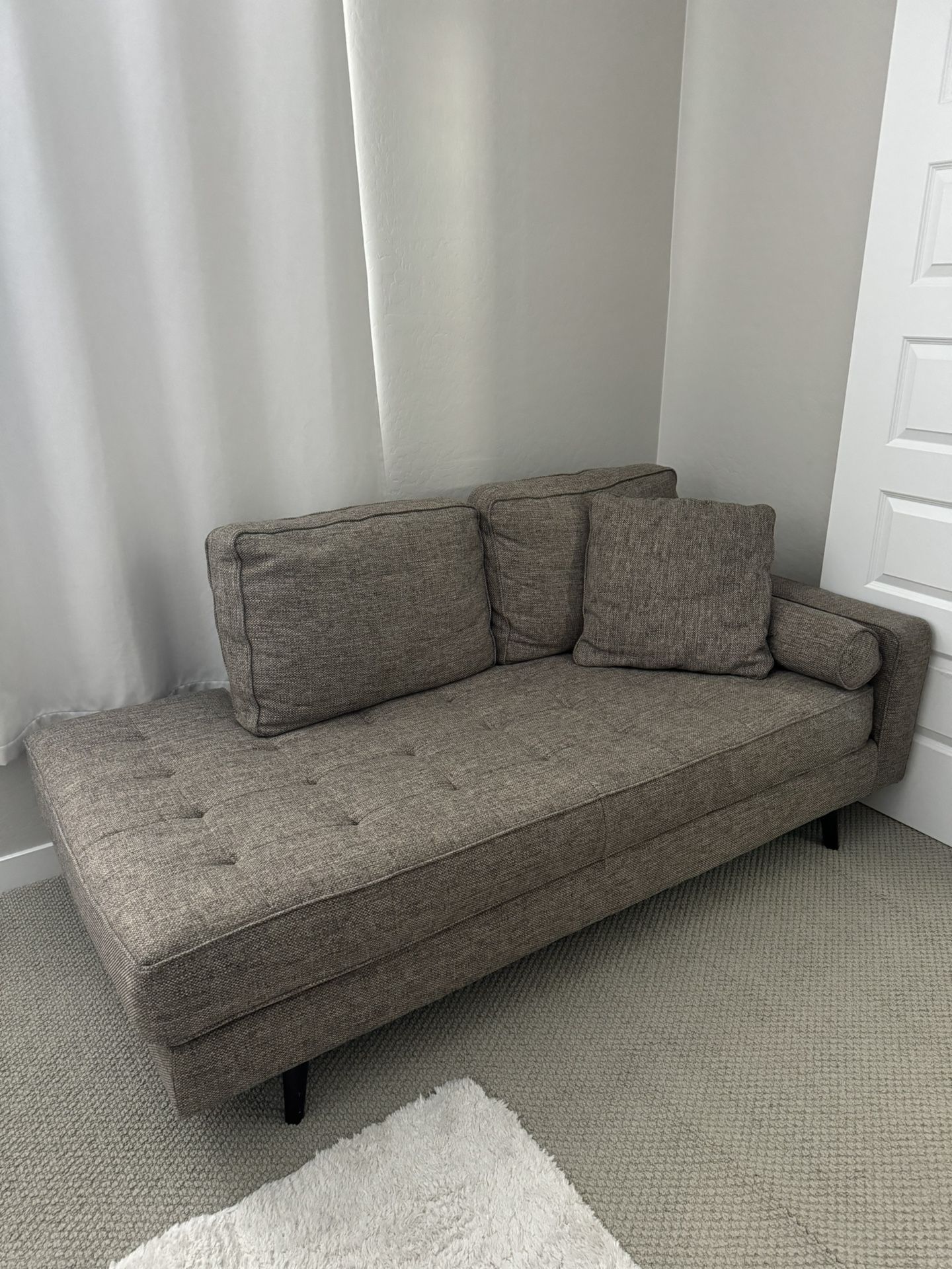 Comfy Chaise/Couch