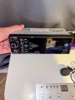New Bluetooth car stereo with backup camera