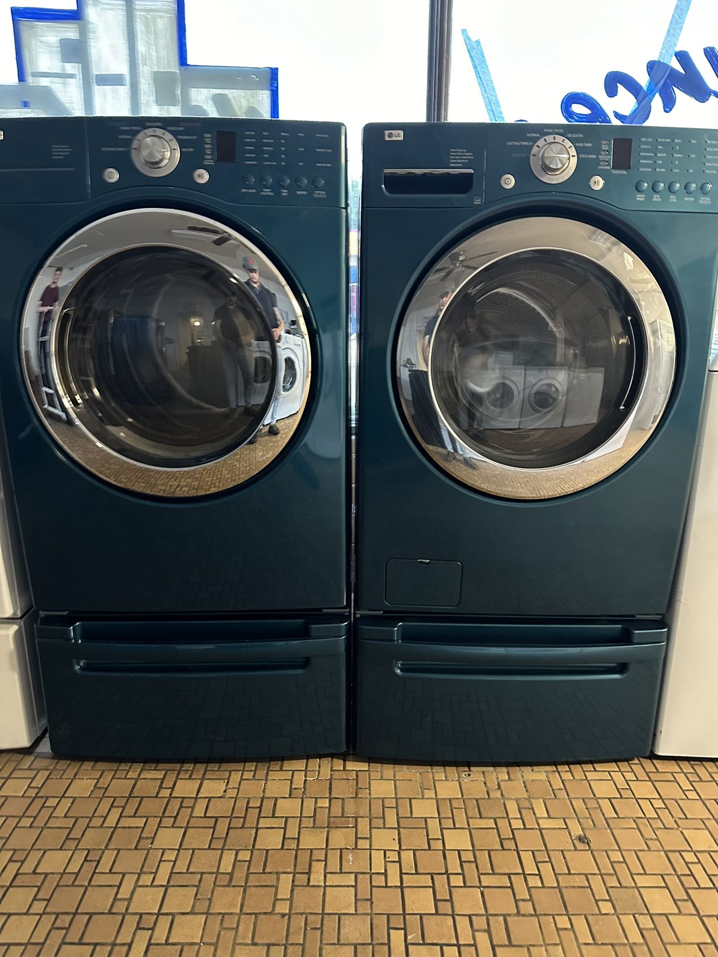 TEAL LG WASHER DRYER SET 1 Year Warranty
