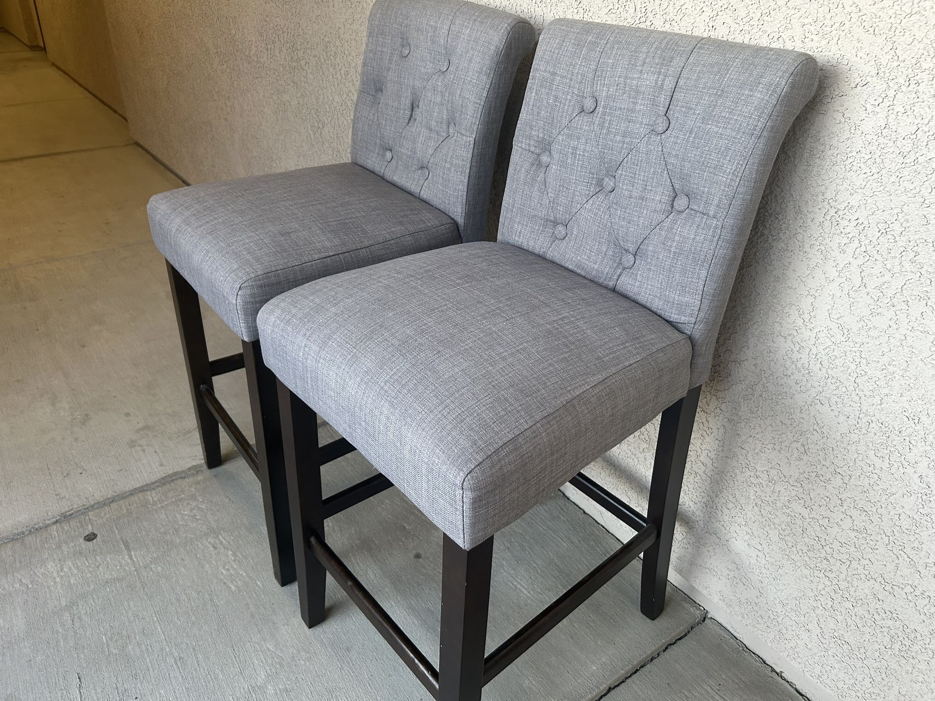 2 Set Of Bar Stools
