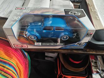 Maisto 1:18 VW Beetle 1955 Die-Cast Model