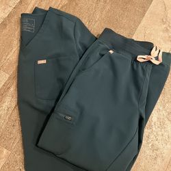 Women’s Figs Scrubs 