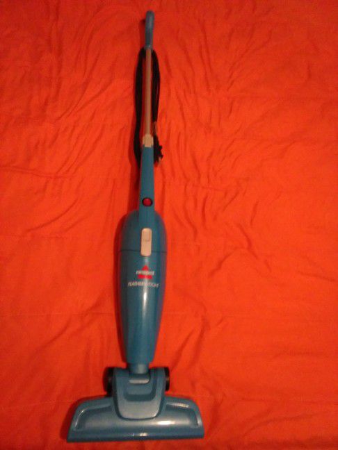 Bissell Featherweight Stick Lightweight Bagless Vacuum, 2033, One Size Fits All, Blue