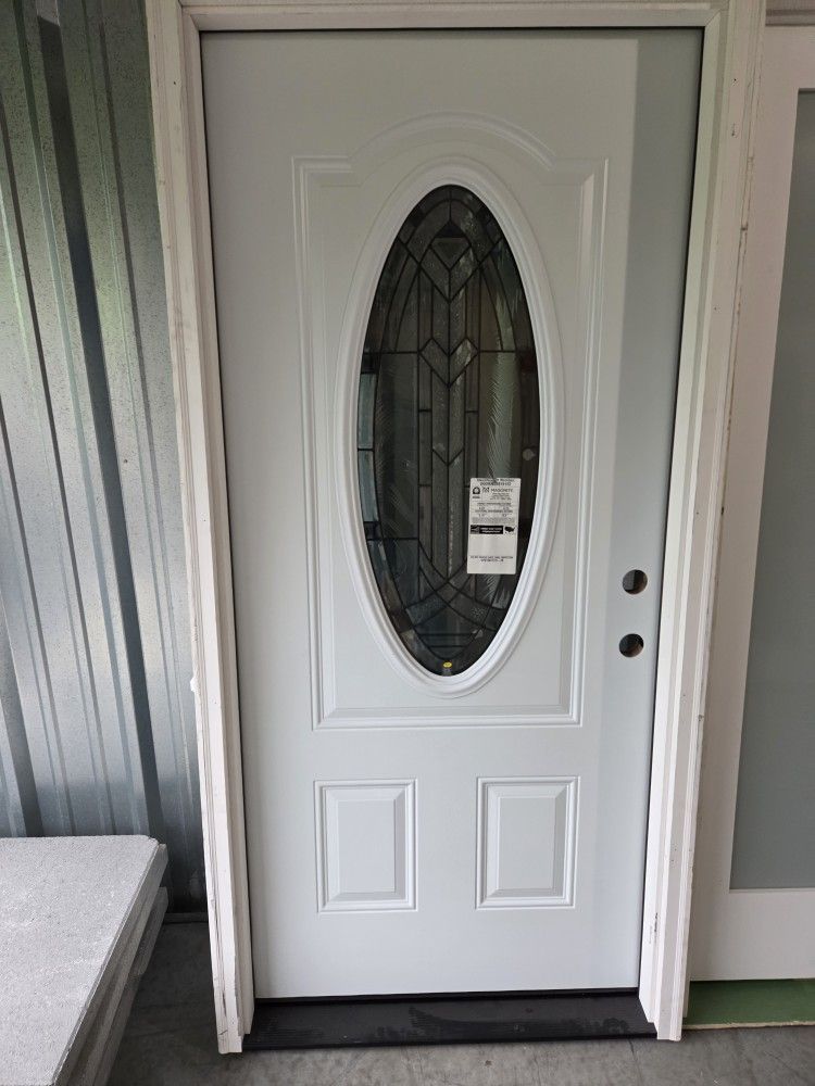 Exterior Prehung 36x80 Scratch On It