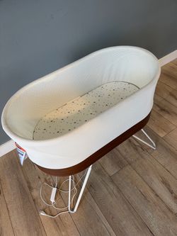 Snoo bassinet