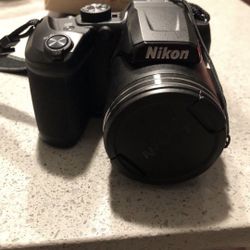 Nikon B500